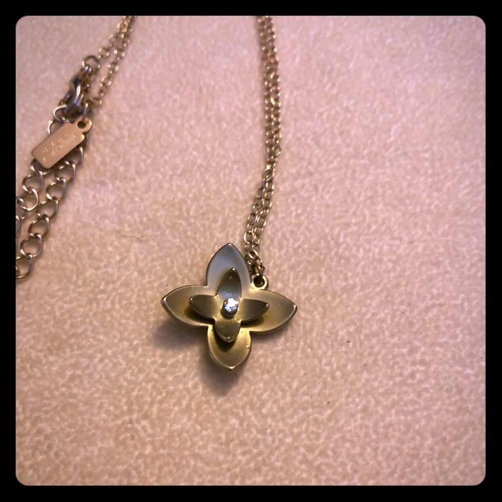 ✨5 for $25✨ Lucky Star flower necklace